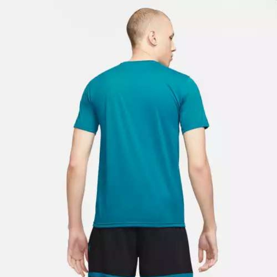 Shirts * | Men'S Nike Dri-Fit Legend Training T-Shirt