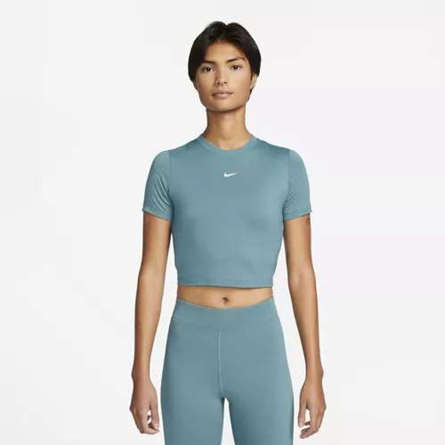 Shirts * | Women'S Nike Sportswear Essential Slim-Fit Cropped T-Shirt